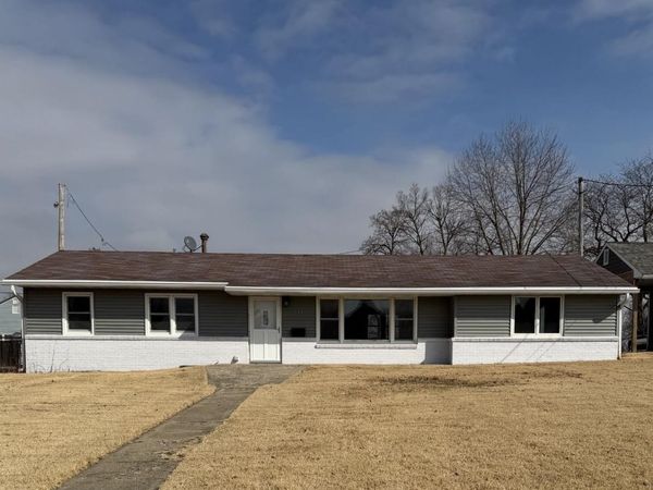 814 N Court Street, Ottumwa, IA 52501