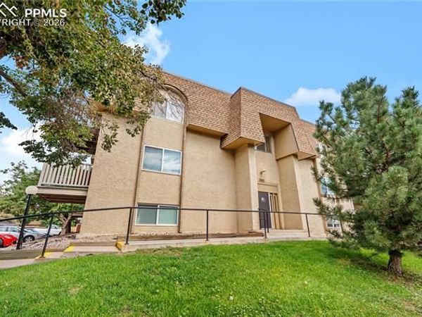 7455 Quincy Avenue, Unit 204, Denver, CO 80237