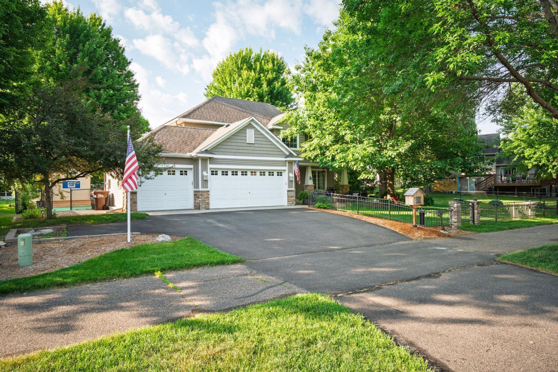 723 36th Street W, Hastings, MN 55033 Main Photo