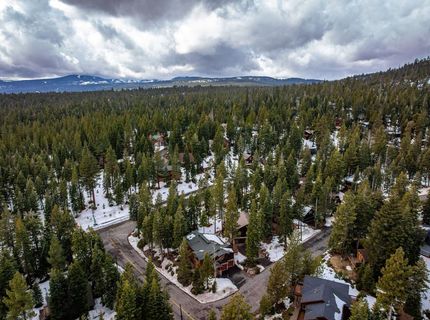 3585 Lynwood Drive, Carnelian Bay, CA 96140 Photo