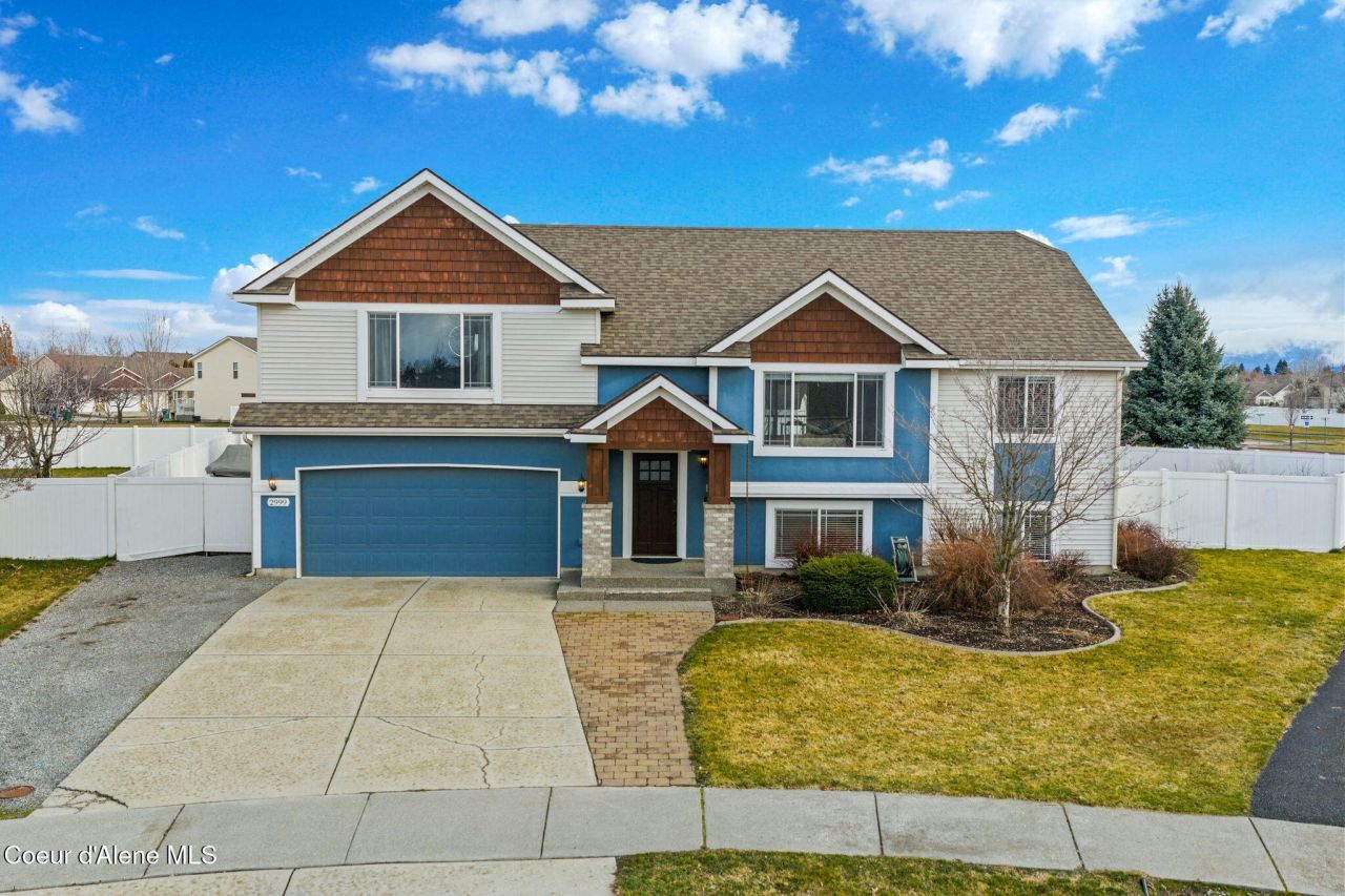 2999 W Bayberry Ct, Hayden, ID 83835 Main Photo