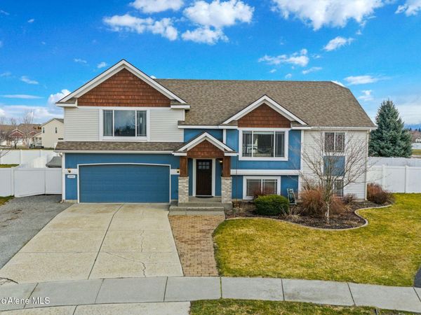 2999 W Bayberry CT, Hayden, ID 83835