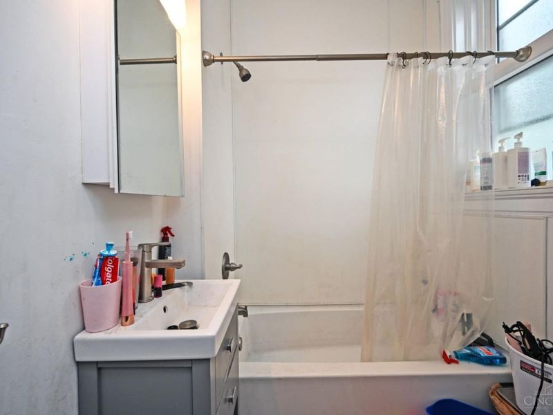 3914 S Madison Avenue, Cincinnati, OH 45212 Photo 29