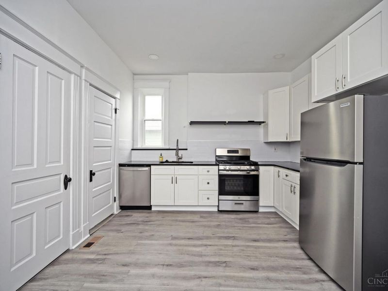 3914 S Madison Avenue, Cincinnati, OH 45212 Photo 36