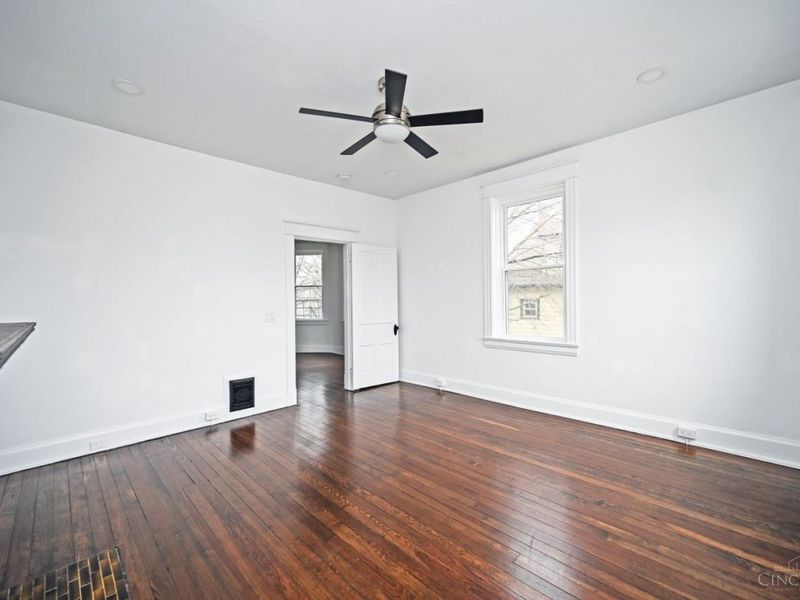 3914 S Madison Avenue, Cincinnati, OH 45212 Photo 41