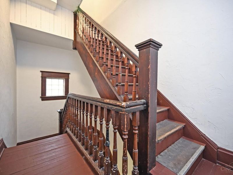 3914 S Madison Avenue, Cincinnati, OH 45212 Photo 48