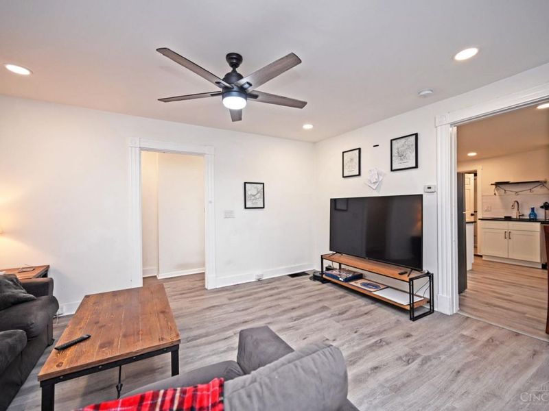 3914 S Madison Avenue, Cincinnati, OH 45212 Photo 68