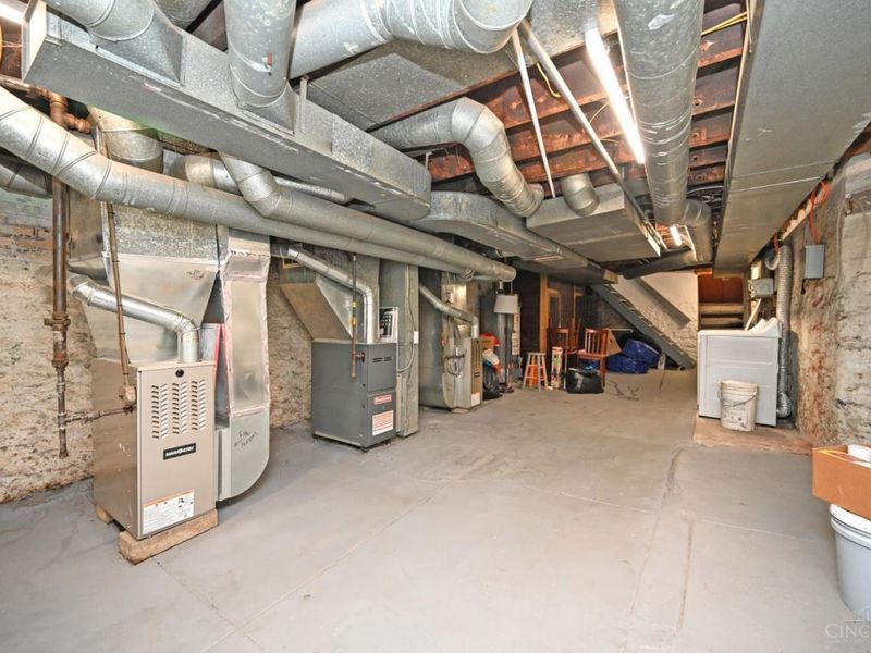 3914 S Madison Avenue, Cincinnati, OH 45212 Photo 90