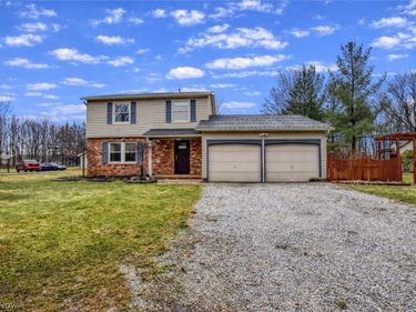 7857 Lester Drive, Leroy, OH 44077