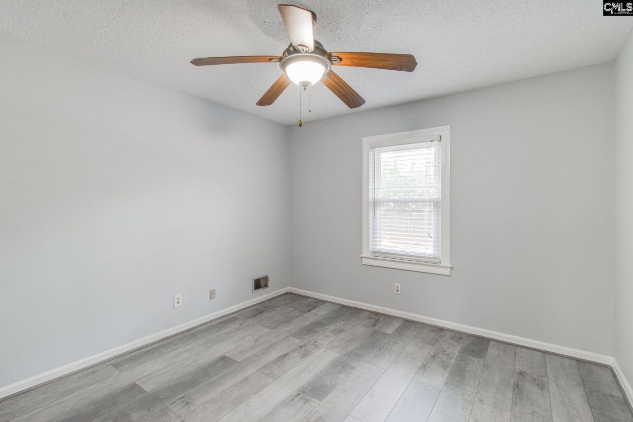 218 Quill Court Photo 16