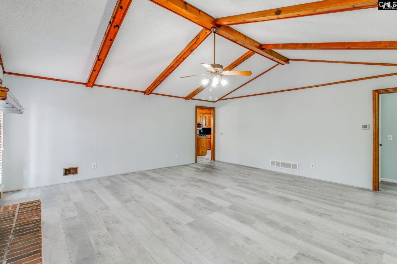 218 Quill Court Photo 7