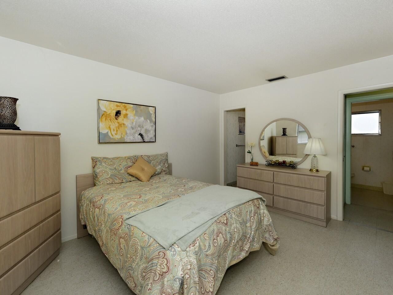 2789 Ashley Drive W, Unit B, West Palm Beach, FL 33415 Photo