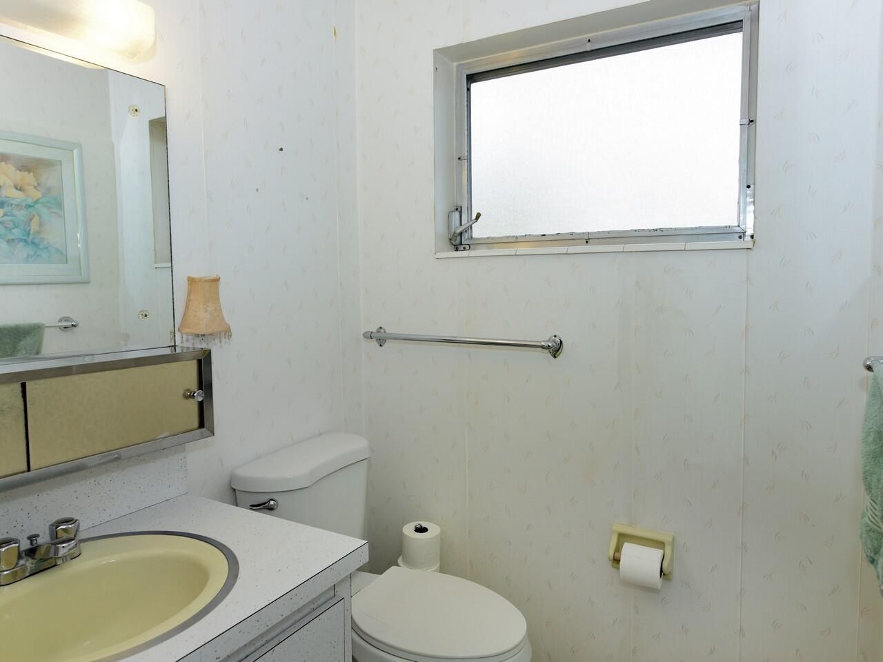 2789 Ashley Drive W, Unit B, West Palm Beach, FL 33415 Photo