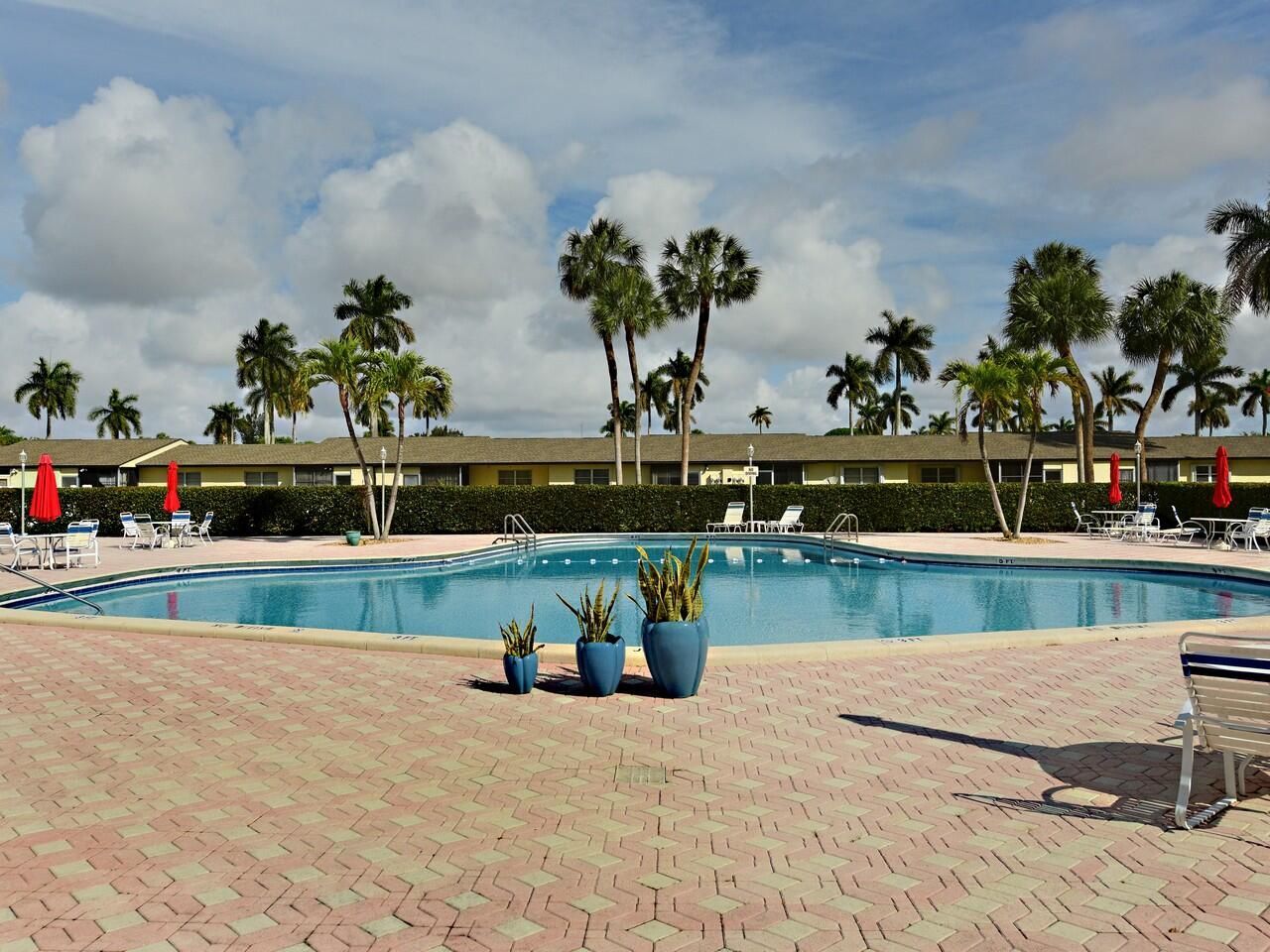 2789 Ashley Drive W, Unit B, West Palm Beach, FL 33415 Photo