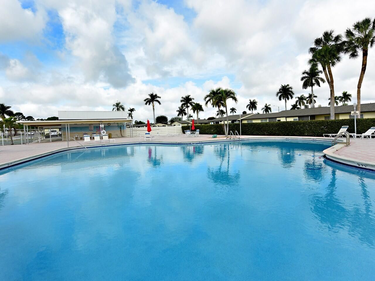 2789 Ashley Drive W, Unit B, West Palm Beach, FL 33415 Photo