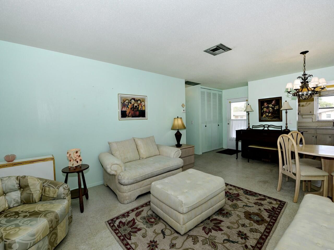 2789 Ashley Drive W, Unit B, West Palm Beach, FL 33415 Photo