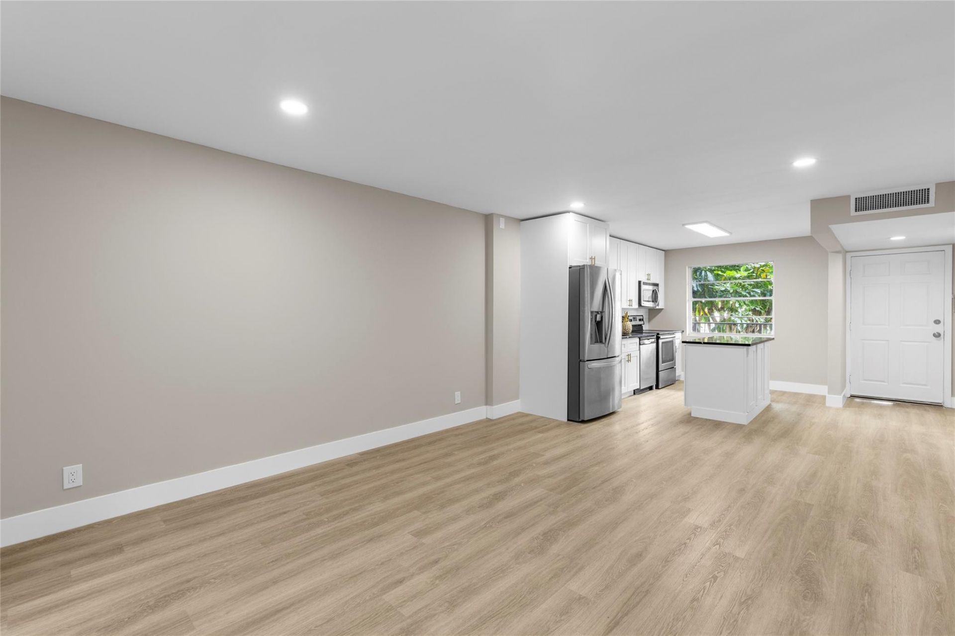 3341 NW 47th Terrace, Unit 210, Lauderdale Lakes, FL 33319 Photo