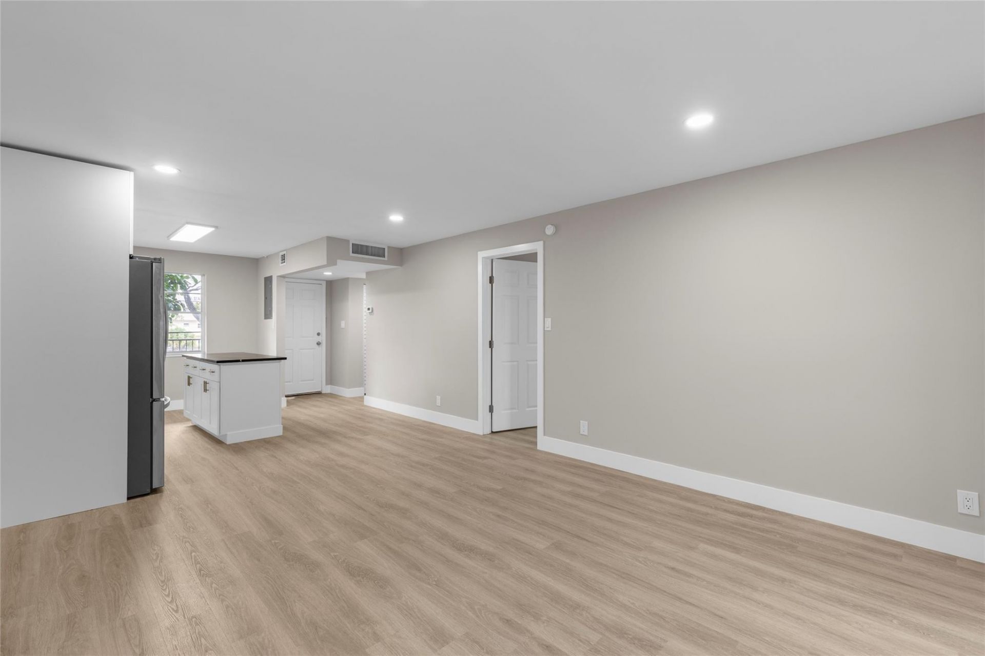 3341 NW 47th Terrace, Unit 210, Lauderdale Lakes, FL 33319 Photo