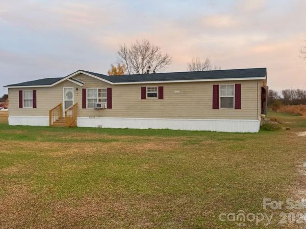 332 Best Road, Whiteville, NC 28472