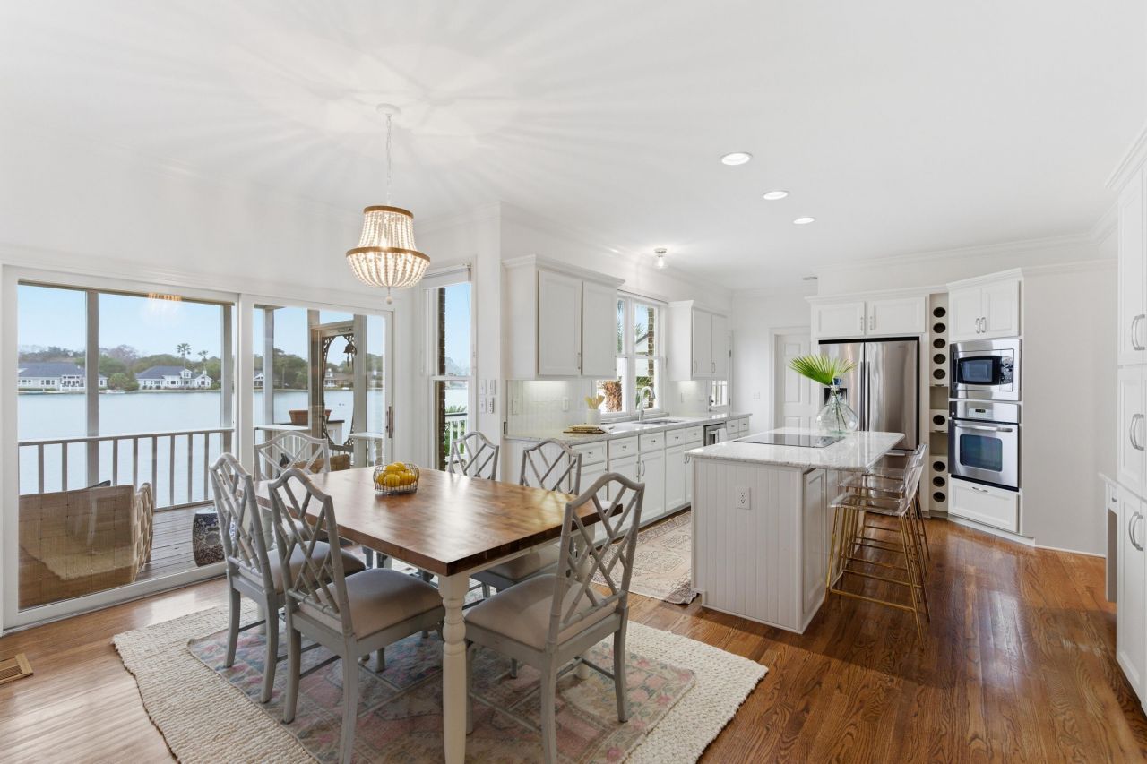 1313 Overcreek Court Photo 14