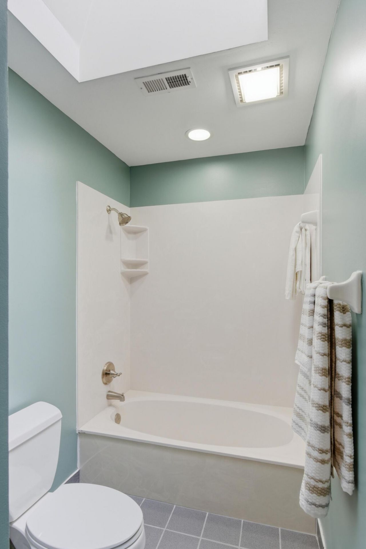 1313 Overcreek Court Photo 28