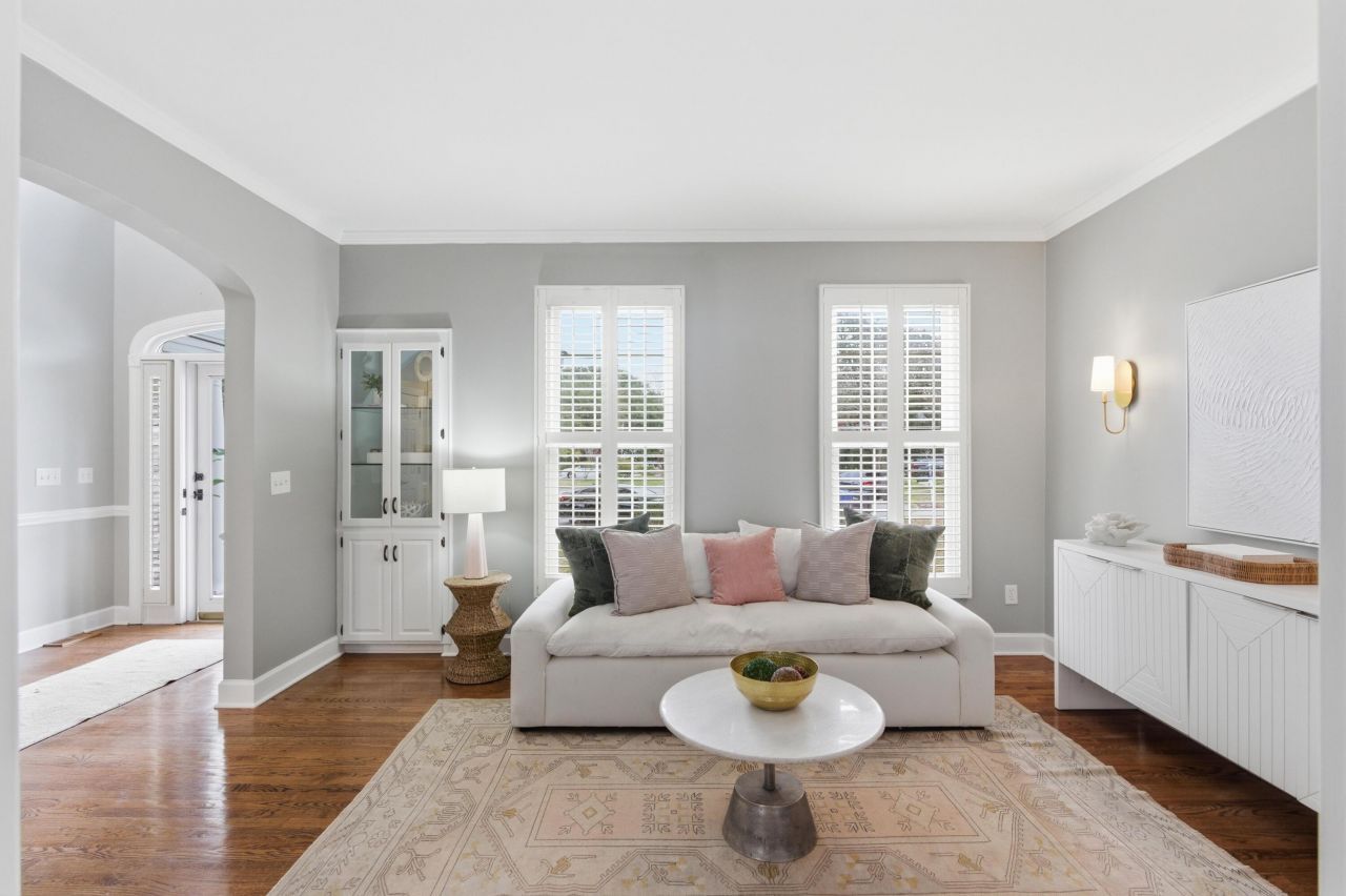 1313 Overcreek Court Photo 8