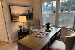 104 Cainwalker Drive photo 4