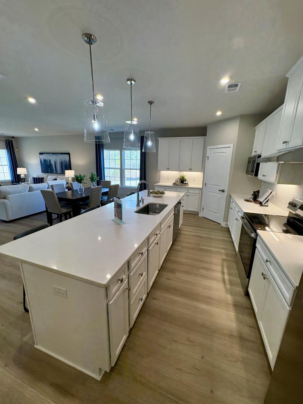 104 Cainwalker Drive Photo 7