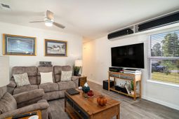 488 Samara Dr. photo 4