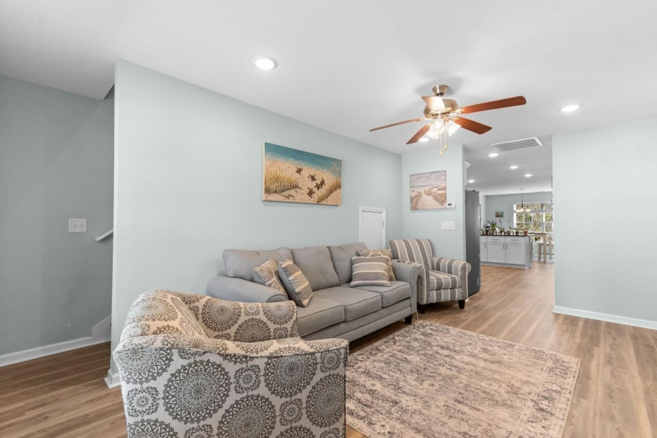 6665 East Sweetbriar Trail Photo 12