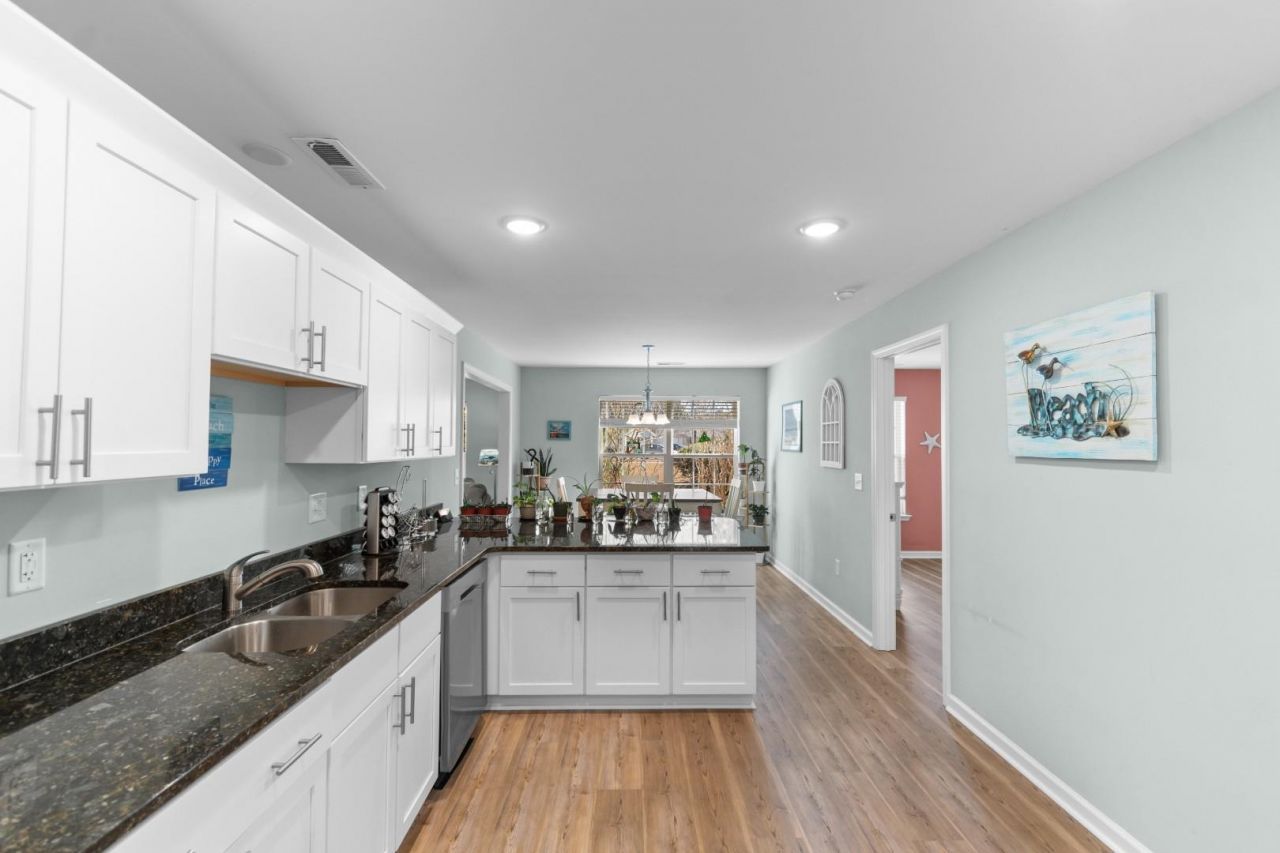 6665 East Sweetbriar Trail Photo 7