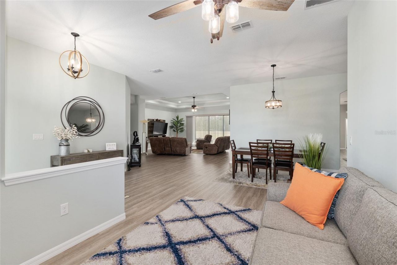 7015 NE 61st Avenue Road , Silver Springs, FL 34488 Photo