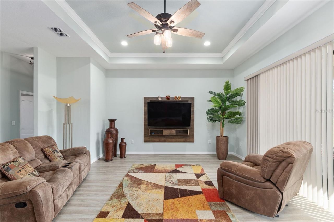 7015 NE 61st Avenue Road , Silver Springs, FL 34488 Photo