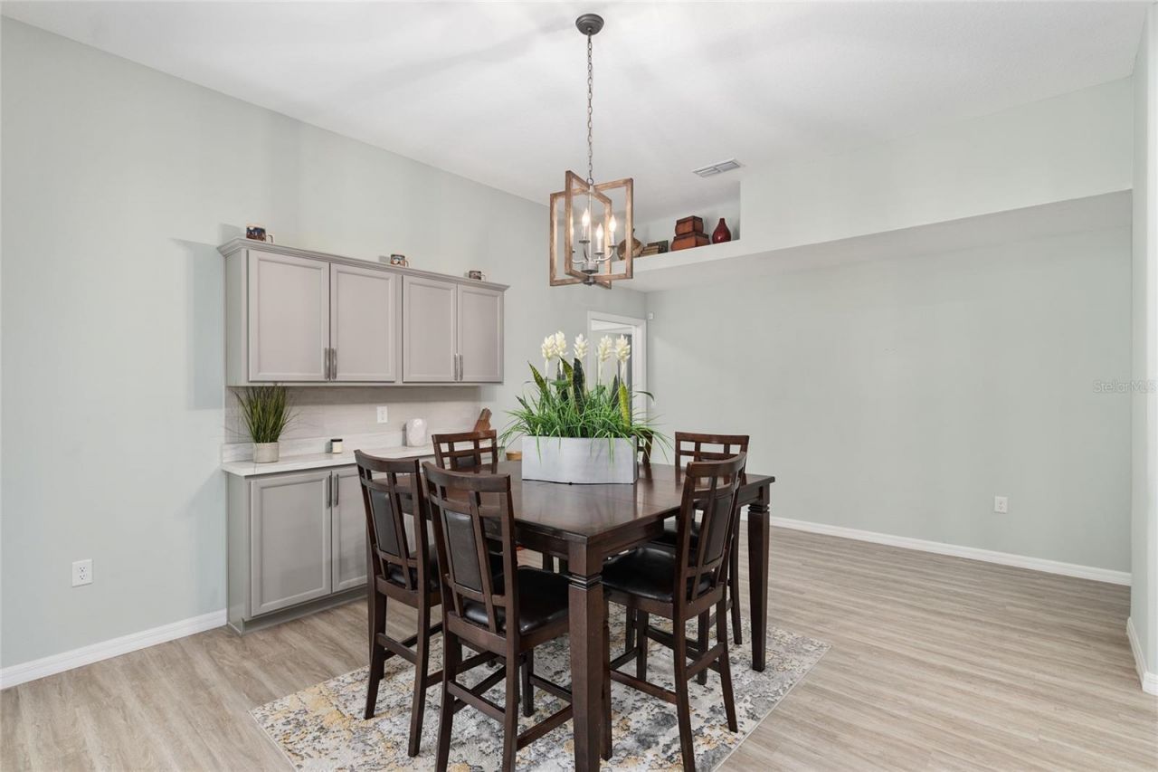 7015 NE 61st Avenue Road , Silver Springs, FL 34488 Photo