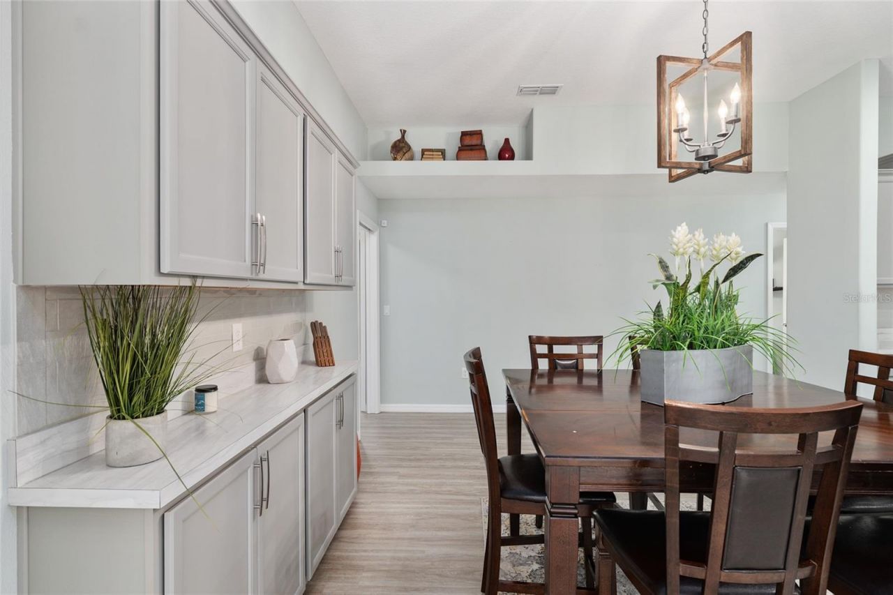 7015 NE 61st Avenue Road , Silver Springs, FL 34488 Photo