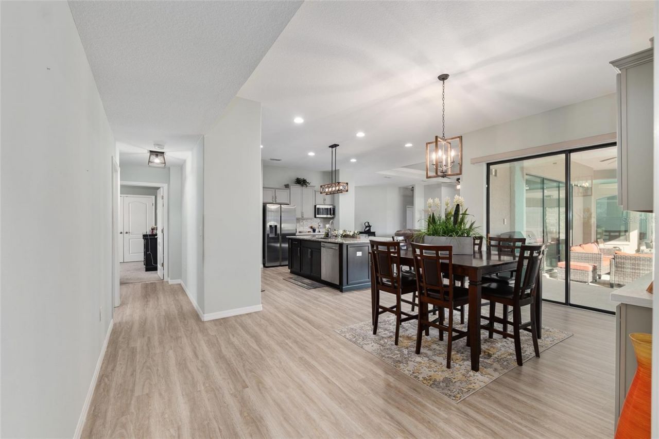 7015 NE 61st Avenue Road , Silver Springs, FL 34488 Photo