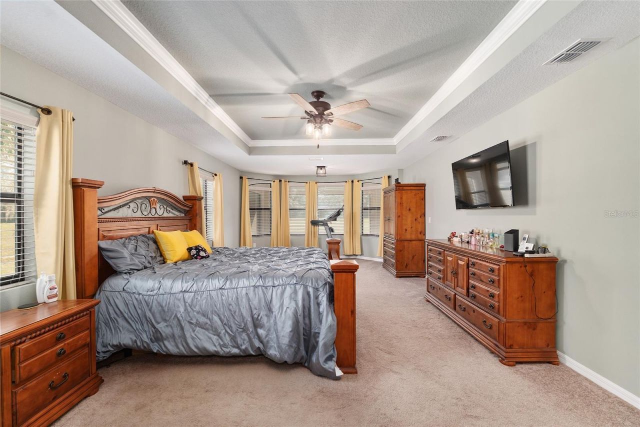 7015 NE 61st Avenue Road , Silver Springs, FL 34488 Photo