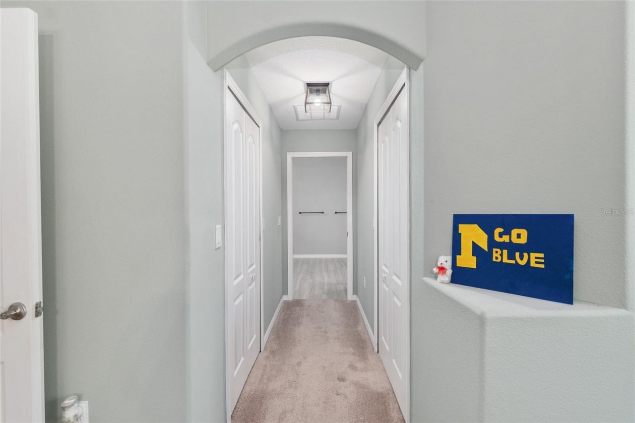 7015 NE 61st Avenue Road , Silver Springs, FL 34488 Photo