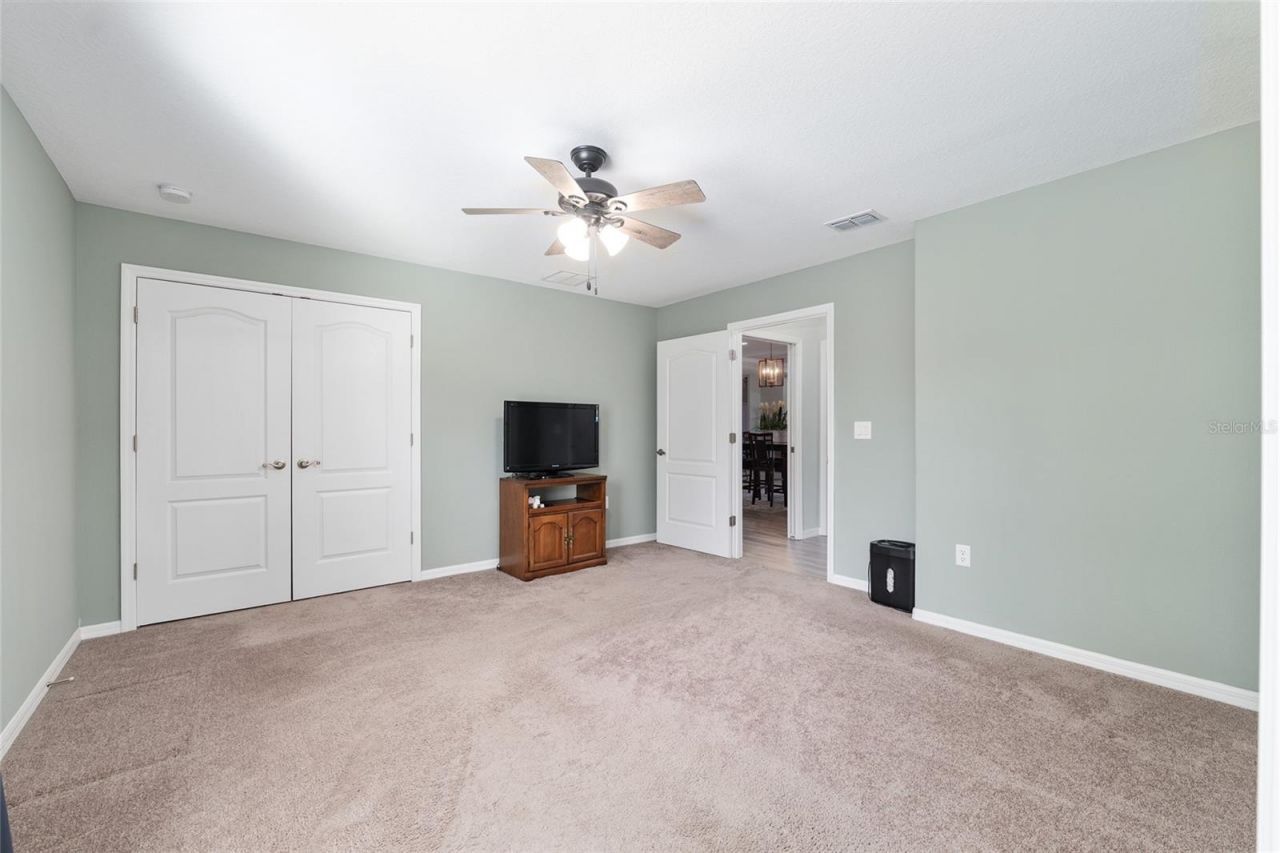 7015 NE 61st Avenue Road , Silver Springs, FL 34488 Photo