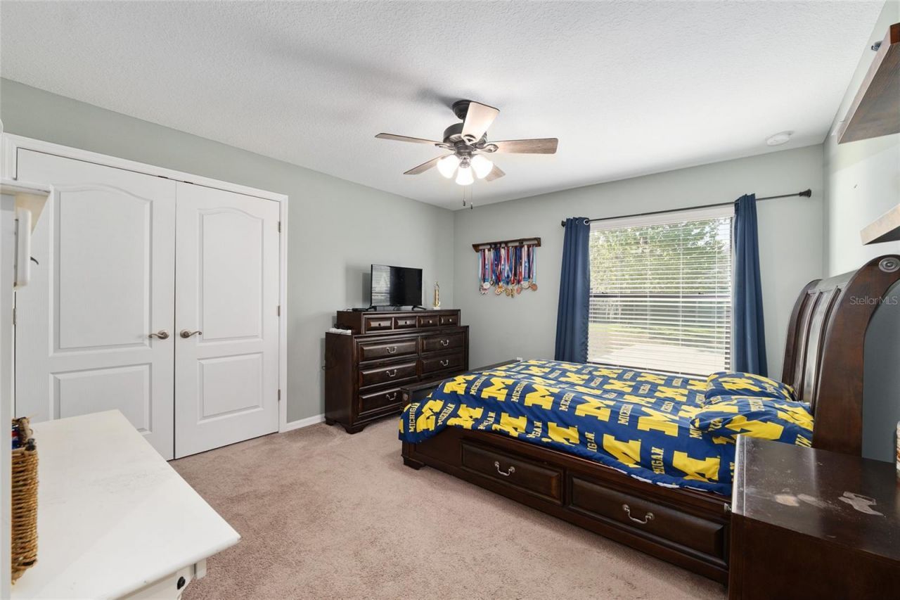 7015 NE 61st Avenue Road , Silver Springs, FL 34488 Photo