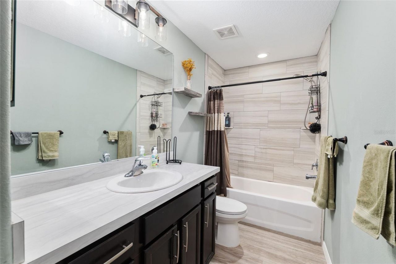 7015 NE 61st Avenue Road , Silver Springs, FL 34488 Photo