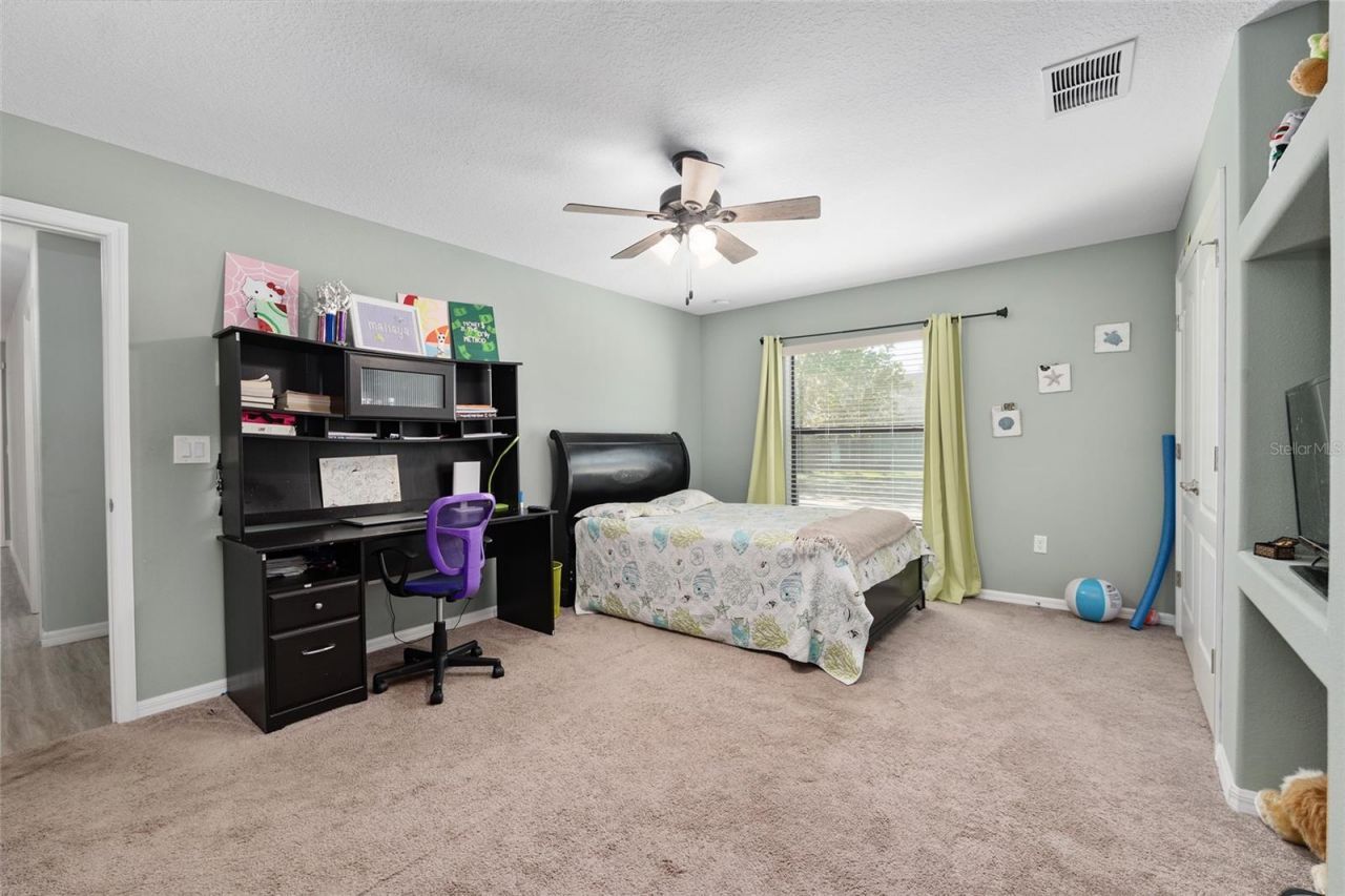 7015 NE 61st Avenue Road , Silver Springs, FL 34488 Photo