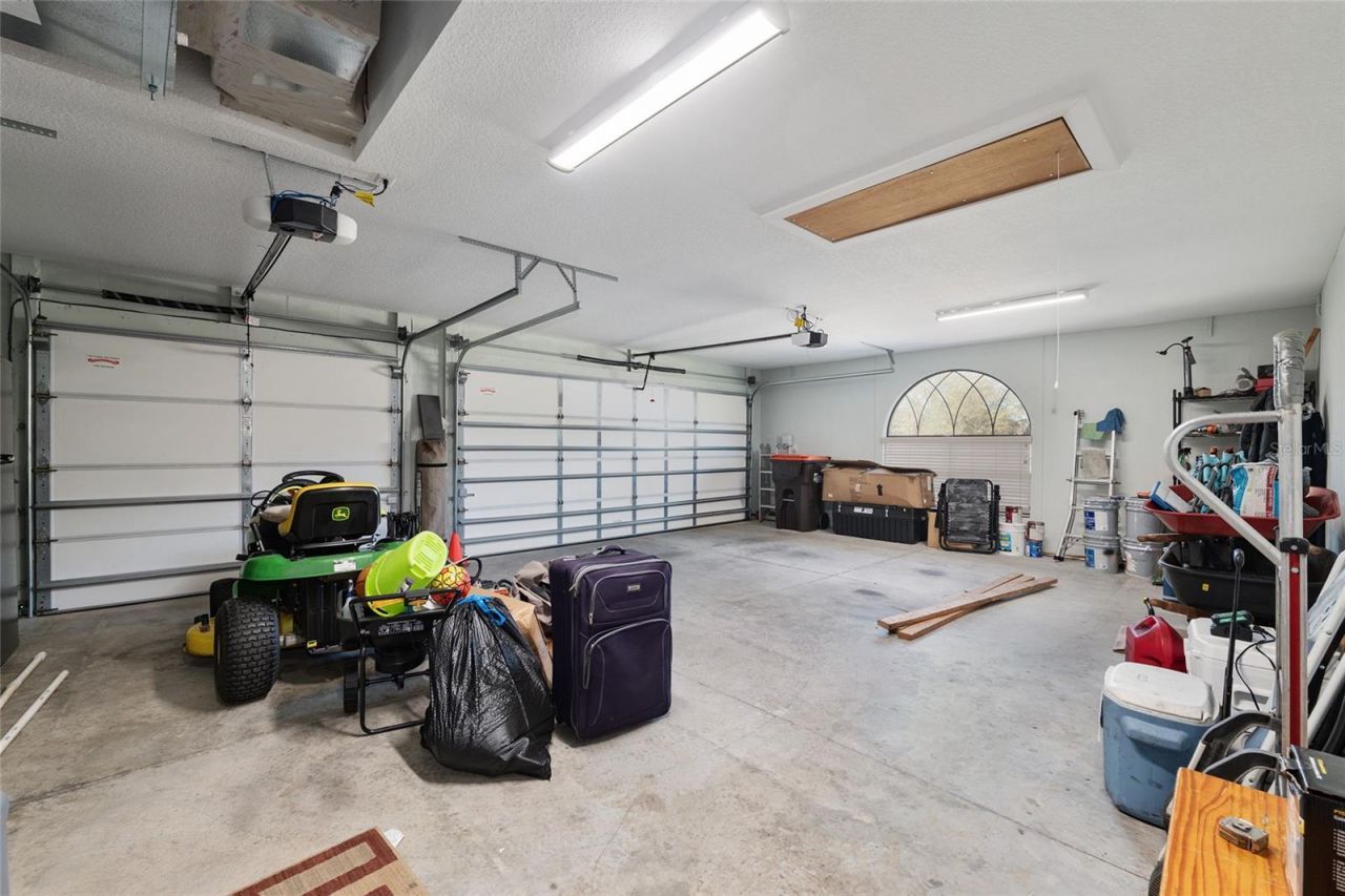 7015 NE 61st Avenue Road , Silver Springs, FL 34488 Photo