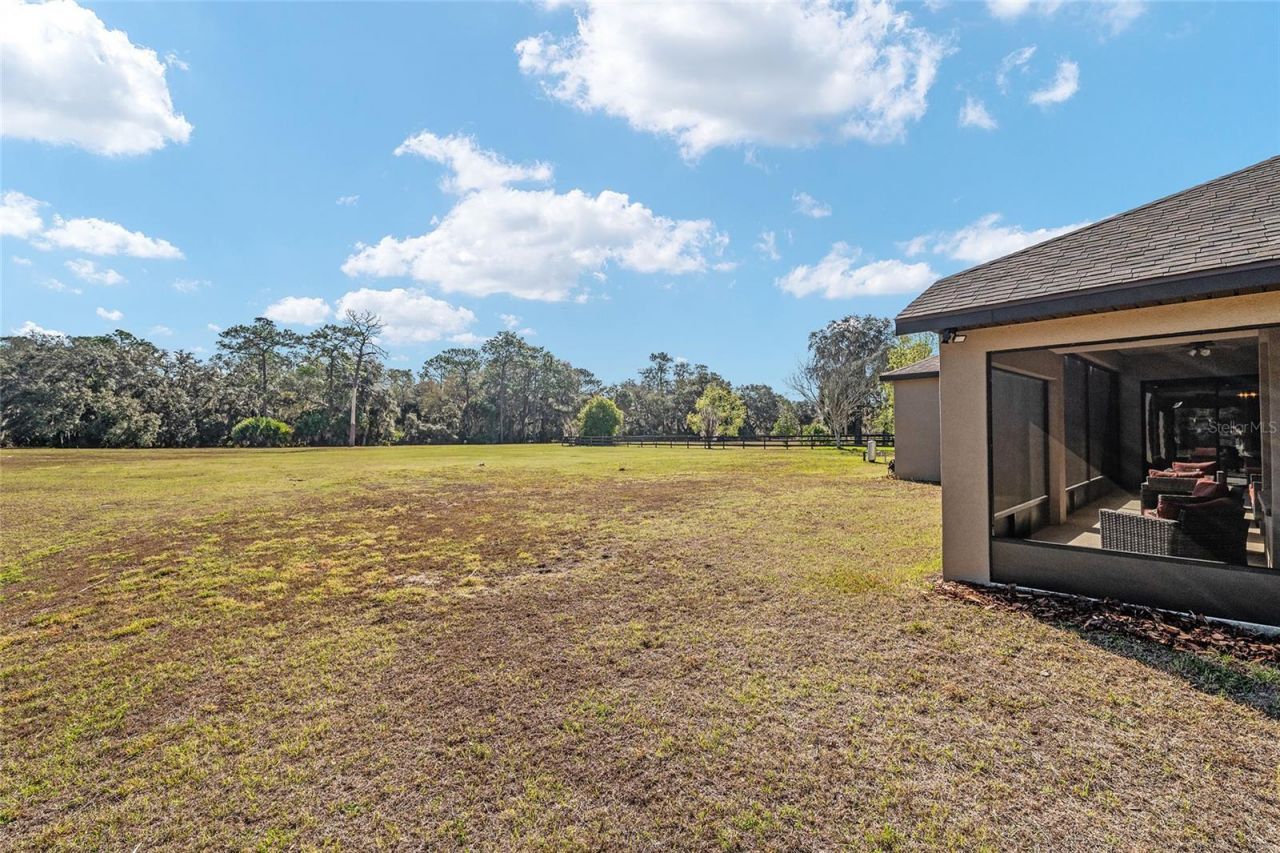 7015 NE 61st Avenue Road , Silver Springs, FL 34488 Photo