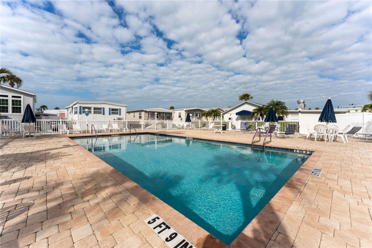 3710 Gulf Of Mexico Drive, Unit F2, Longboat Key, FL 34228 Photo