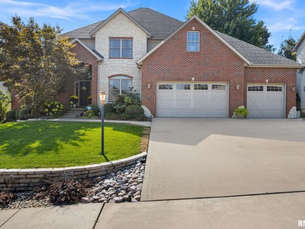 6410 W Willow Oak Court, Edwards, IL 61528