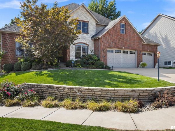 6410 W Willow Oak Court, Edwards, IL 61528