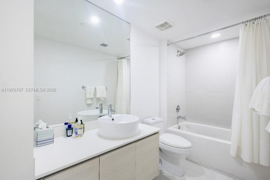 4250 Biscayne Blvd , Unit 816, Miami, FL 33137 Photo