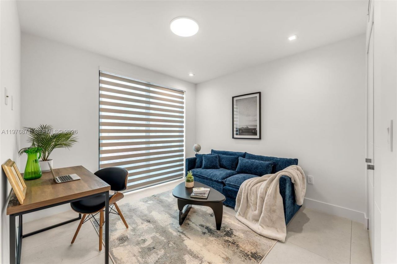 721 SW 11th Street, Unit F, Miami, FL 33129 Photo