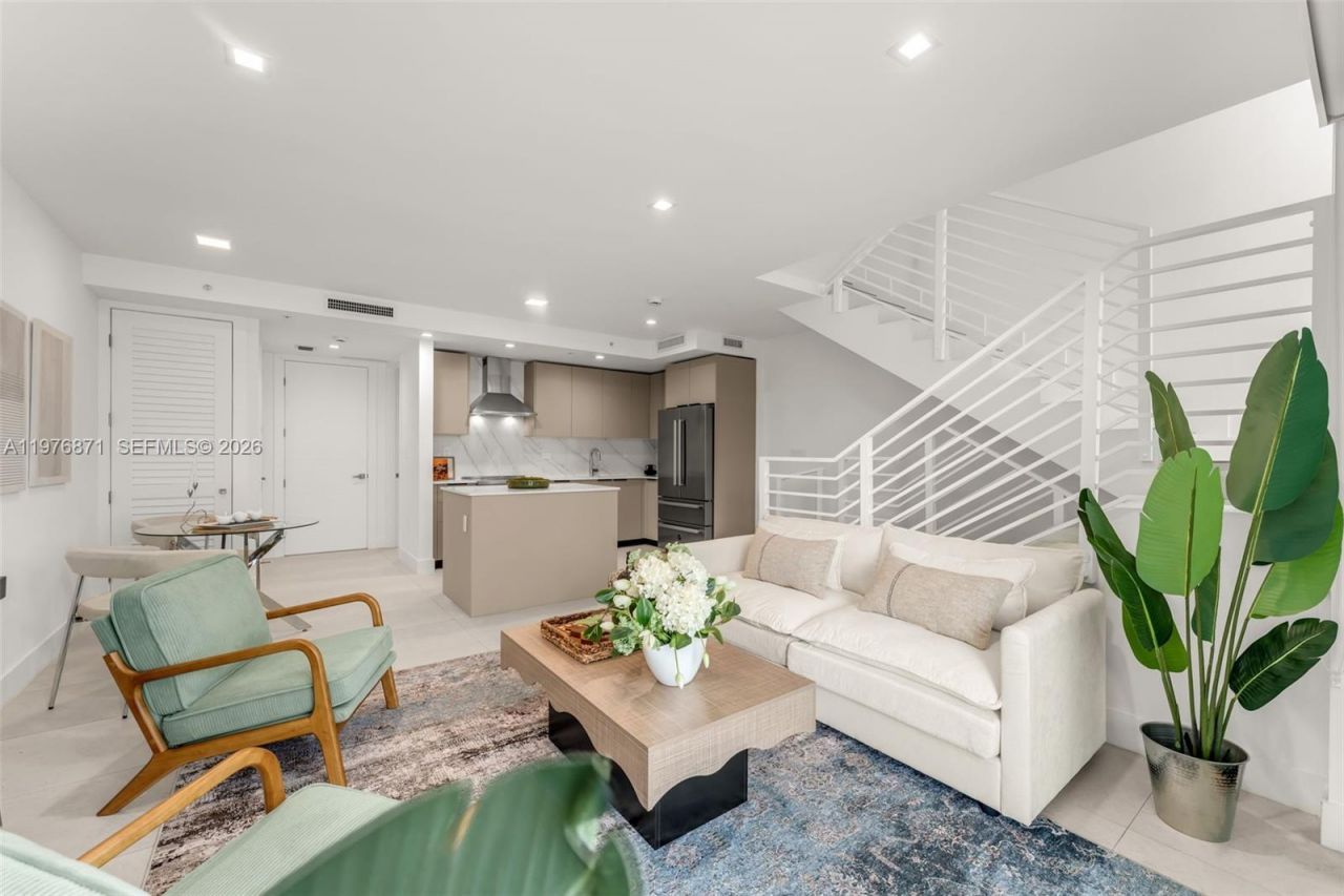 721 SW 11th Street, Unit F, Miami, FL 33129 Photo